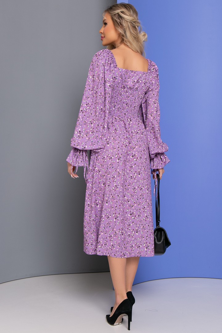 Фото товара 22441,  сиреневое платье в цветочек с разрезом